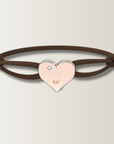 Brazalete de corazón con cordón de satén