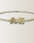 Brazalete de letras con diamante