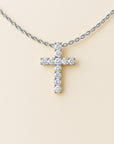 Cadena cruzada con diamantes