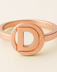 Anillo de letra redondo