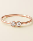 Anillo con dos diamantes