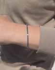 Tennisarmband mit schwarzen Diamanten