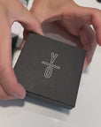 Cadena cruzada con diamantes