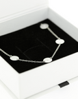 Collar de placas redondas