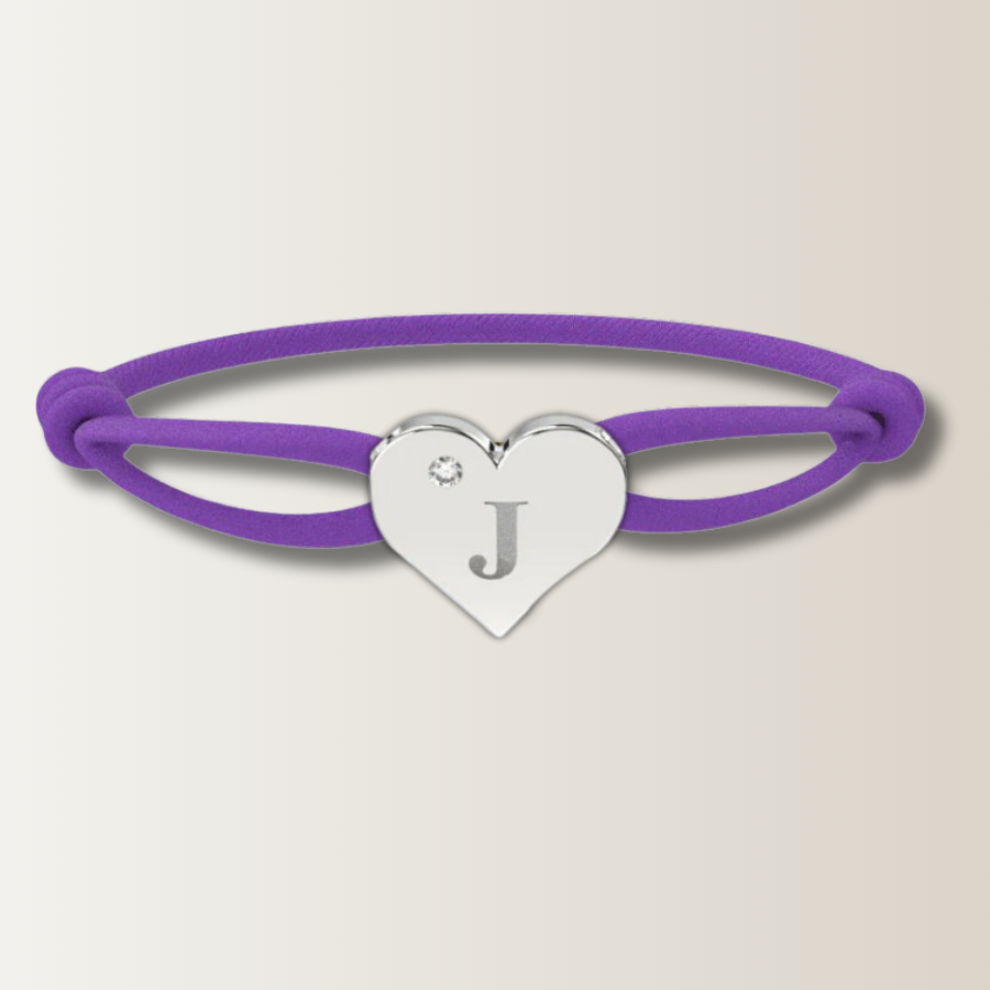 Brazalete de corazón con cordón de satén