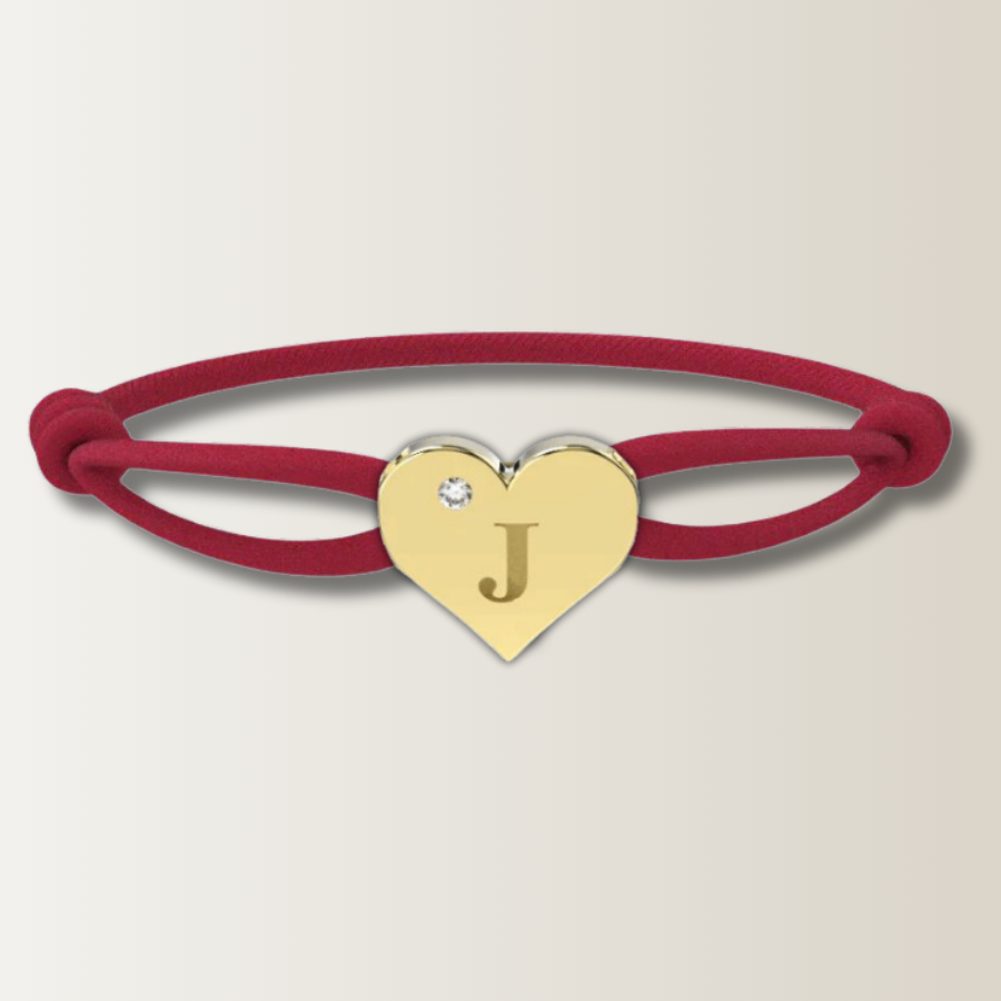 Brazalete de corazón con cordón de satén