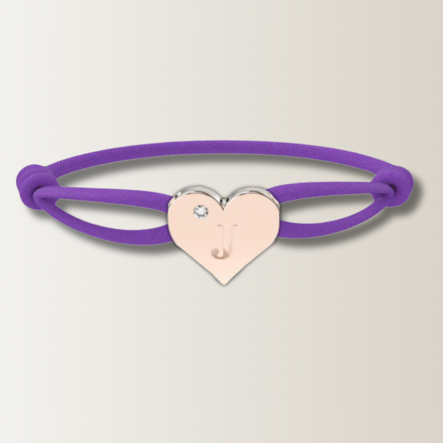 Brazalete de corazón con cordón de satén