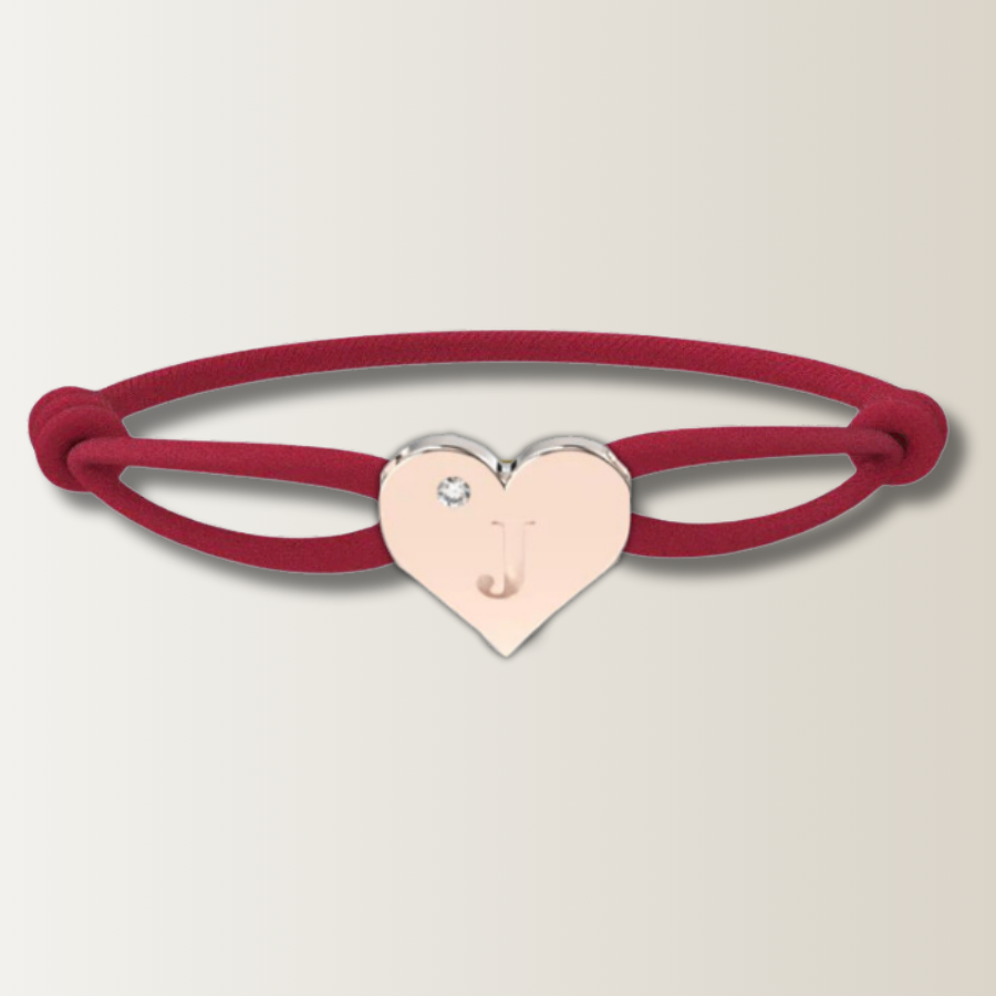 Brazalete de corazón con cordón de satén