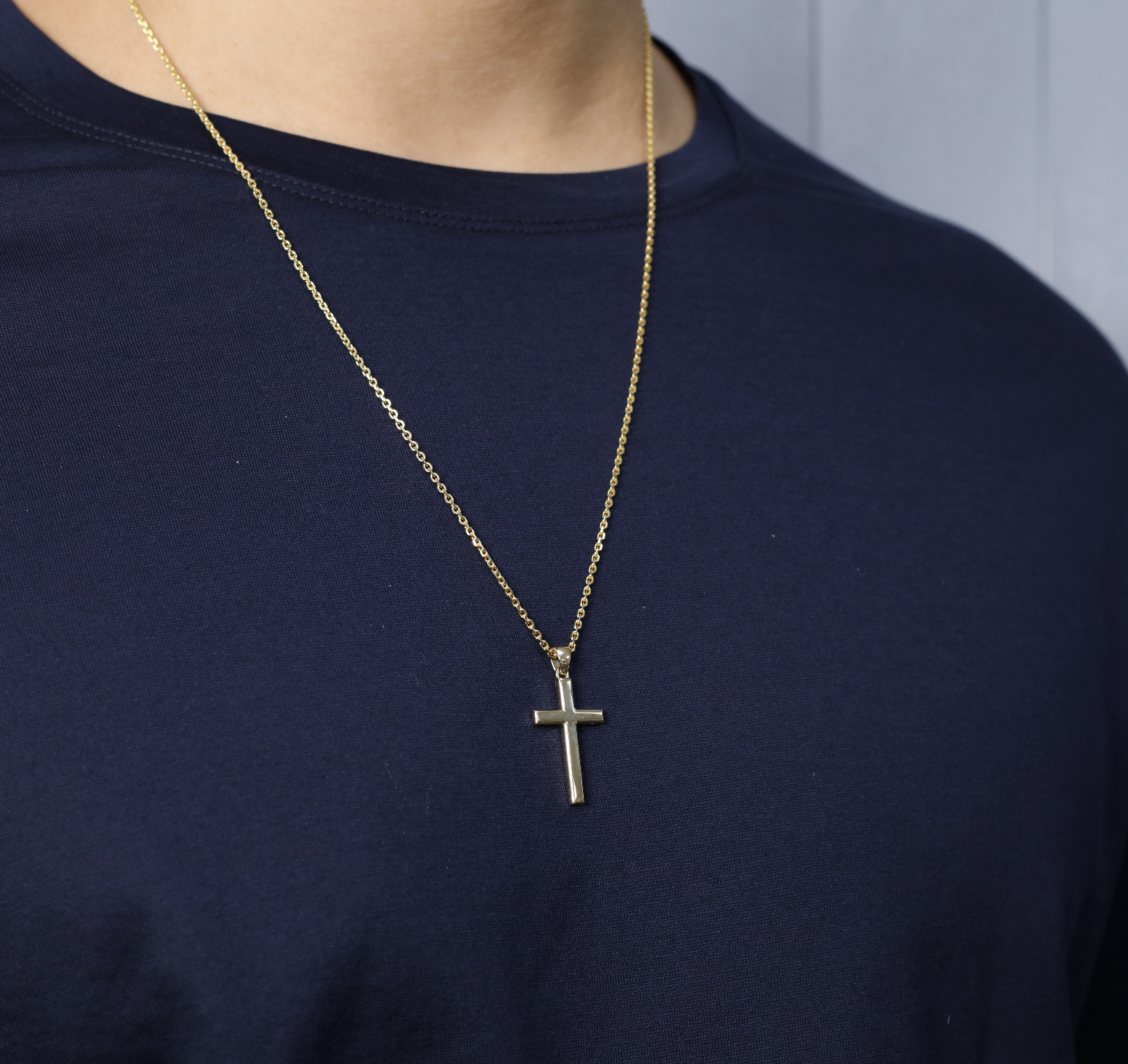 Cross pendant