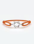 Odile herenarmband met oranje koord en metalen ster ontwerp voor een stijlvolle uitstraling