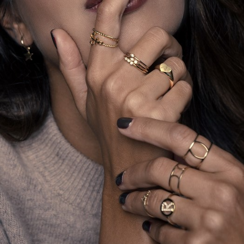 love zegelring met letter